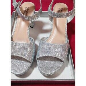 Women's Valenti Franco Silver Glitter Block Heel Shoes Size 8.5